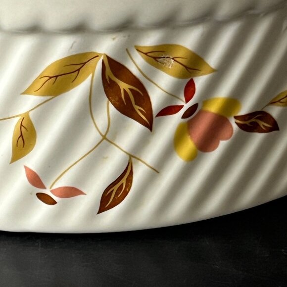 Hall Autumn Leaf French Baker Souffle Dish // 7" Round // Vintage - Picture 2 of 5